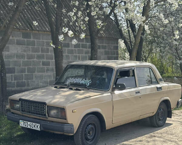 Бежевий ВАЗ 2107, об'ємом двигуна 1.5 л та пробігом 162 тис. км за 896 $, фото 15 на Automoto.ua