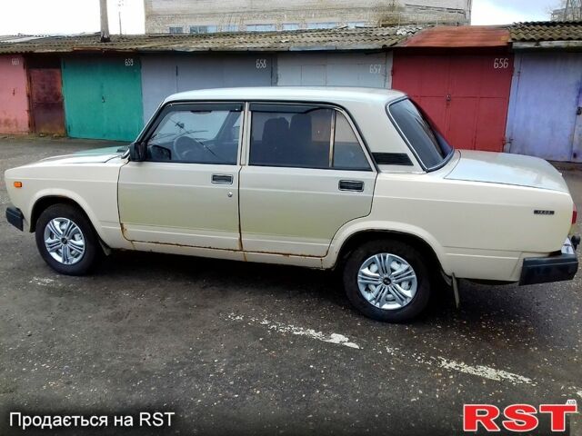 Бежевый ВАЗ 2107, объемом двигателя 1.5 л и пробегом 151 тыс. км за 500 $, фото 9 на Automoto.ua