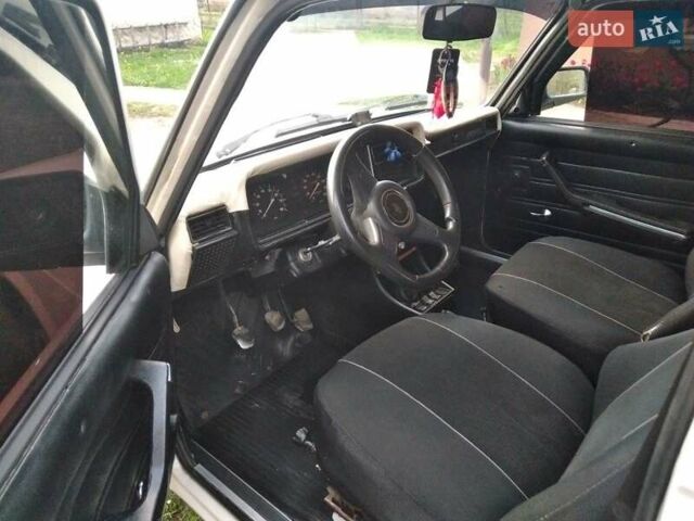 Бежевый ВАЗ 2107, объемом двигателя 1.3 л и пробегом 900 тыс. км за 950 $, фото 1 на Automoto.ua