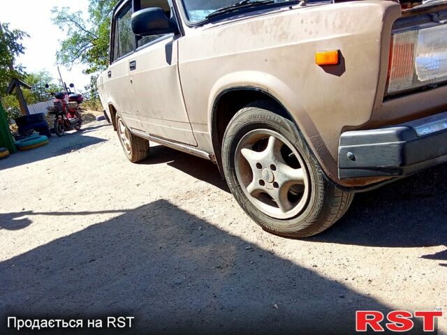 Бежевый ВАЗ 2107, объемом двигателя 1.5 л и пробегом 0 тыс. км за 800 $, фото 4 на Automoto.ua