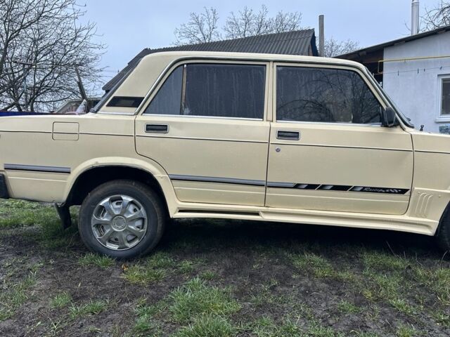 Бежевый ВАЗ 2107, объемом двигателя 1.5 л и пробегом 400 тыс. км за 709 $, фото 2 на Automoto.ua