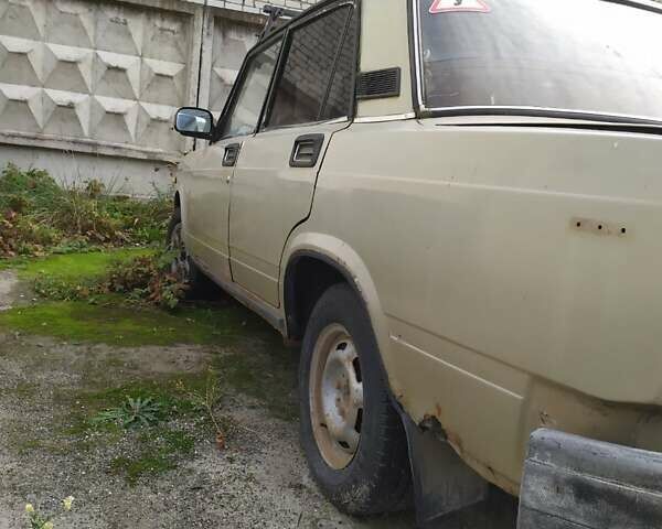 Бежевый ВАЗ 2107, объемом двигателя 1.5 л и пробегом 345 тыс. км за 400 $, фото 2 на Automoto.ua