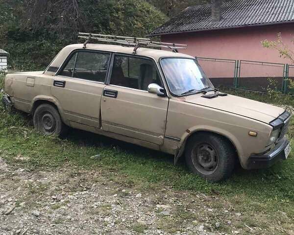 Бежевий ВАЗ 2107, об'ємом двигуна 1.3 л та пробігом 100 тис. км за 400 $, фото 1 на Automoto.ua