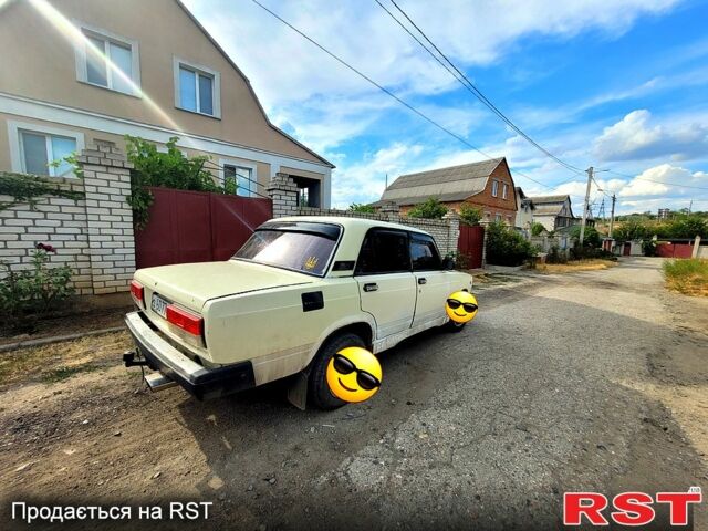 Бежевый ВАЗ 2107, объемом двигателя 1.5 л и пробегом 0 тыс. км за 900 $, фото 3 на Automoto.ua