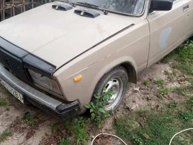 ВАЗ 2107 1986 в Виннице на Automoto.ua Бежевый ВАЗ 2107, объемом двигателя 0 л и пробегом 1000 тыс. км за 385 $, фото 1 на Automoto.ua