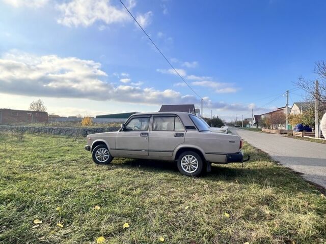 Бежевый ВАЗ 2107, объемом двигателя 0 л и пробегом 3 тыс. км за 1071 $, фото 3 на Automoto.ua