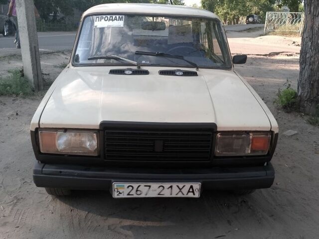 Бежевый ВАЗ 2107, объемом двигателя 1.5 л и пробегом 98 тыс. км за 620 $, фото 3 на Automoto.ua