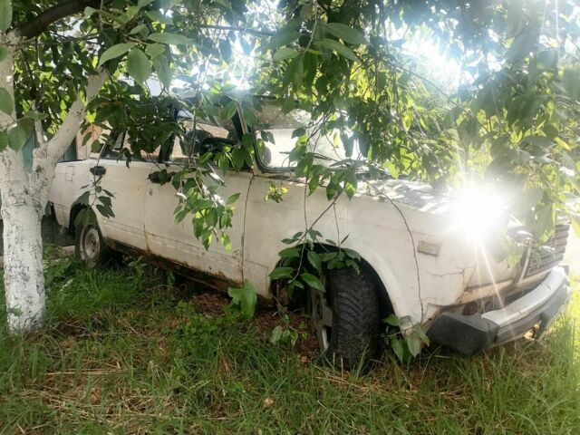 Бежевий ВАЗ 2107, об'ємом двигуна 1.5 л та пробігом 400 тис. км за 600 $, фото 1 на Automoto.ua