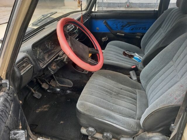 Бежевый ВАЗ 2107, объемом двигателя 0 л и пробегом 100 тыс. км за 451 $, фото 7 на Automoto.ua