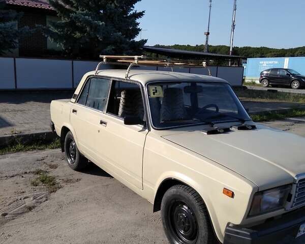 ВАЗ 2107 1986 в Виннице на Automoto.ua Бежевый ВАЗ 2107, объемом двигателя 1.45 л и пробегом 145 тыс. км за 1207 $, фото 4 на Automoto.ua