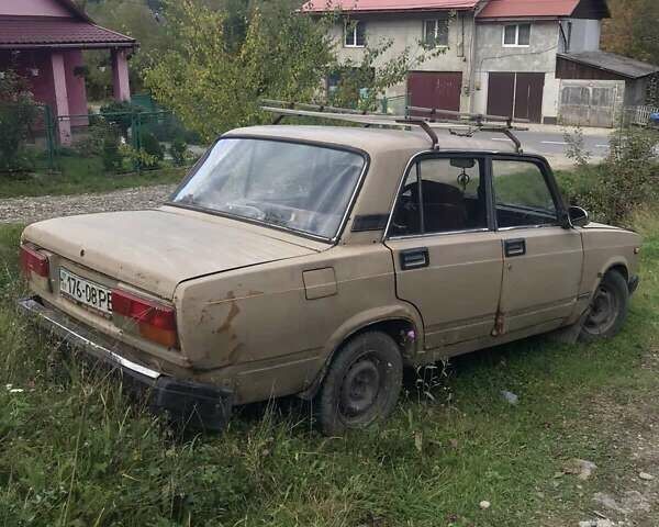 Бежевий ВАЗ 2107, об'ємом двигуна 1.3 л та пробігом 100 тис. км за 400 $, фото 2 на Automoto.ua