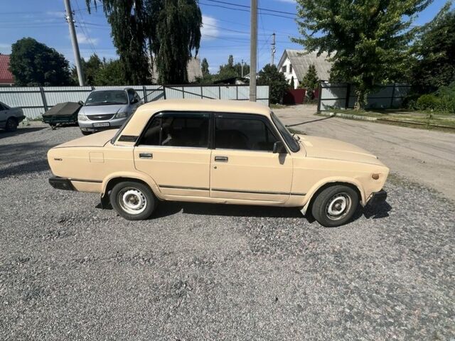 Бежевый ВАЗ 2107, объемом двигателя 1.5 л и пробегом 3 тыс. км за 607 $, фото 2 на Automoto.ua