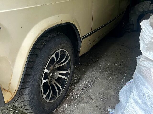 Бежевый ВАЗ 2107, объемом двигателя 1.6 л и пробегом 302 тыс. км за 480 $, фото 1 на Automoto.ua