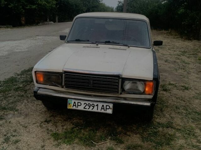 Бежевый ВАЗ 2107, объемом двигателя 1.5 л и пробегом 200 тыс. км за 362 $, фото 4 на Automoto.ua