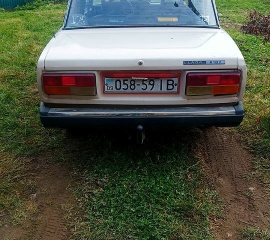 Бежевый ВАЗ 2107, объемом двигателя 1.5 л и пробегом 76 тыс. км за 450 $, фото 4 на Automoto.ua