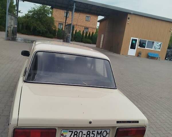 ВАЗ 2107 1987 в Черновцах на Automoto.ua Бежевый ВАЗ 2107, объемом двигателя 1.3 л и пробегом 90 тыс. км за 700 $, фото 2 на Automoto.ua