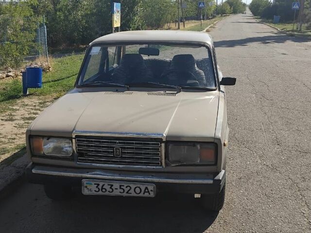 Бежевый ВАЗ 2107, объемом двигателя 0 л и пробегом 7 тыс. км за 699 $, фото 1 на Automoto.ua