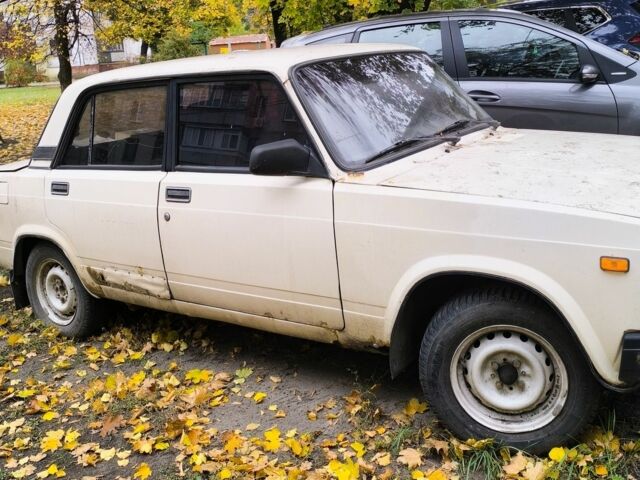 Бежевий ВАЗ 2107, об'ємом двигуна 0 л та пробігом 300 тис. км за 700 $, фото 1 на Automoto.ua