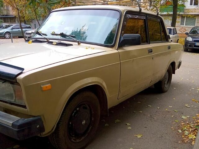 Бежевый ВАЗ 2107, объемом двигателя 1.5 л и пробегом 190 тыс. км за 650 $, фото 1 на Automoto.ua