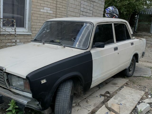 Бежевый ВАЗ 2107, объемом двигателя 1.5 л и пробегом 200 тыс. км за 362 $, фото 6 на Automoto.ua