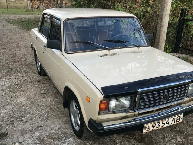 Бежевий ВАЗ 2107, об'ємом двигуна 1.5 л та пробігом 150 тис. км за 799 $, фото 1 на Automoto.ua