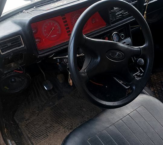 Бежевый ВАЗ 2107, объемом двигателя 1.5 л и пробегом 76 тыс. км за 450 $, фото 2 на Automoto.ua