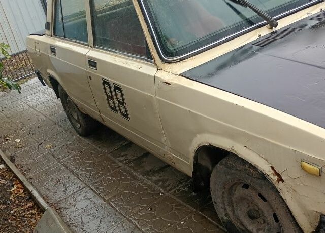 Бежевый ВАЗ 2107, объемом двигателя 1.5 л и пробегом 738 тыс. км за 25000 $, фото 2 на Automoto.ua