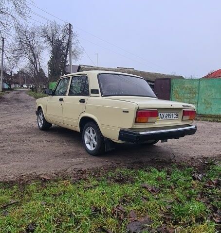 Бежевый ВАЗ 2107, объемом двигателя 0 л и пробегом 1000 тыс. км за 1499 $, фото 1 на Automoto.ua