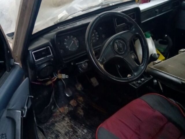 Бежевий ВАЗ 2107, об'ємом двигуна 0 л та пробігом 300 тис. км за 220 $, фото 4 на Automoto.ua