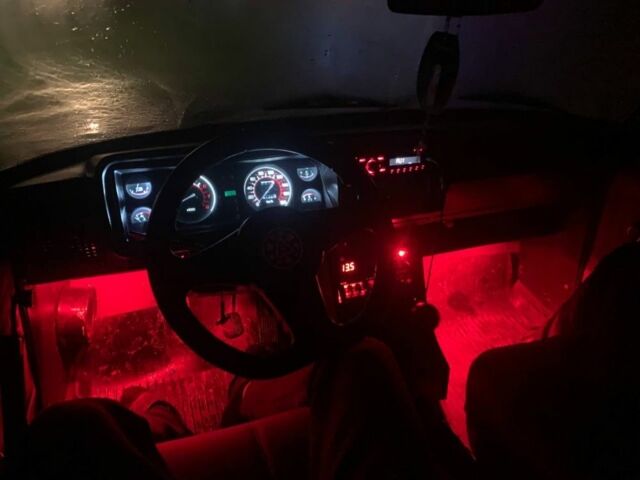 Бежевий ВАЗ 2107, об'ємом двигуна 1.3 л та пробігом 200 тис. км за 1182 $, фото 7 на Automoto.ua