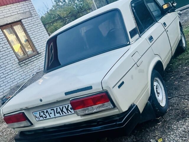 Бежевый ВАЗ 2107, объемом двигателя 1 л и пробегом 300 тыс. км за 381 $, фото 1 на Automoto.ua