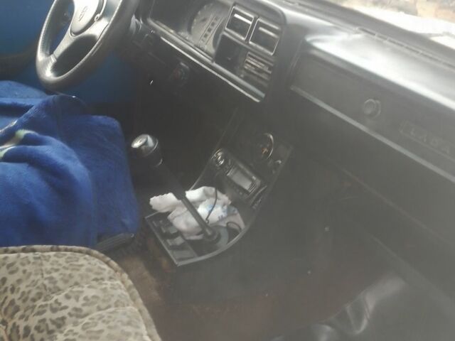 Бежевый ВАЗ 2107, объемом двигателя 1.3 л и пробегом 36 тыс. км за 547 $, фото 6 на Automoto.ua