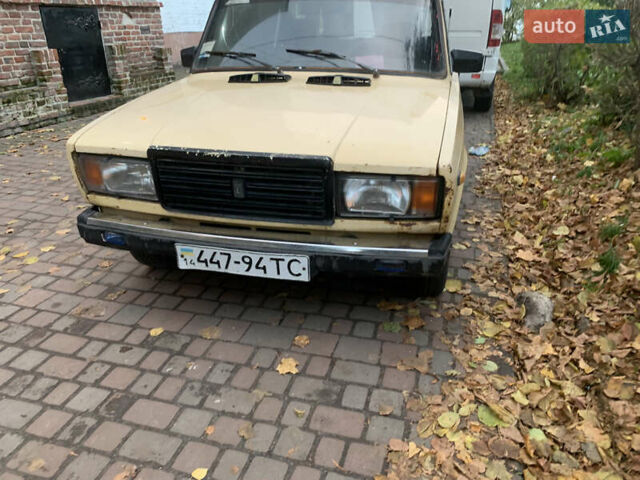 Бежевый ВАЗ 2107, объемом двигателя 1.5 л и пробегом 30 тыс. км за 350 $, фото 2 на Automoto.ua