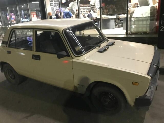 Бежевий ВАЗ 2107, об'ємом двигуна 1.5 л та пробігом 40 тис. км за 848 $, фото 2 на Automoto.ua