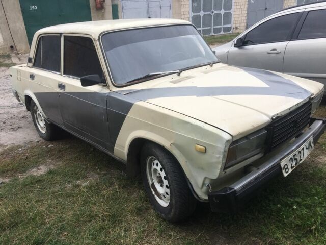 ВАЗ 2107 1988 в Жмеренке на Automoto.ua Бежевый ВАЗ 2107, объемом двигателя 1.3 л и пробегом 1 тыс. км за 384 $, фото 3 на Automoto.ua