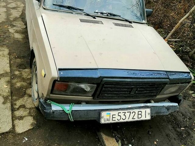 Бежевый ВАЗ 2107, объемом двигателя 15 л и пробегом 240 тыс. км за 330 $, фото 2 на Automoto.ua