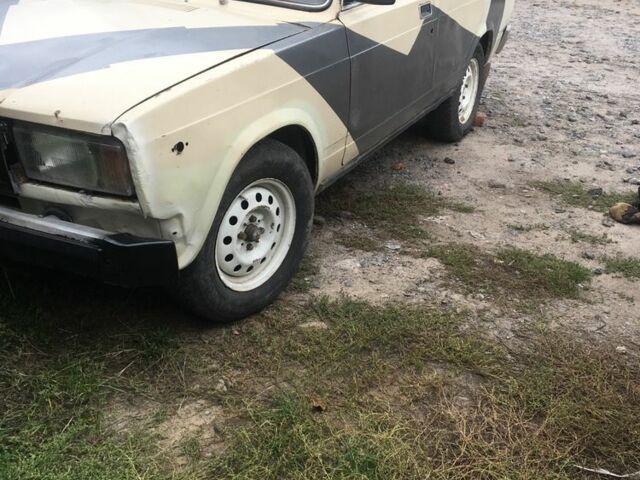 ВАЗ 2107 1988 в Жмеренке на Automoto.ua Бежевый ВАЗ 2107, объемом двигателя 1.3 л и пробегом 1 тыс. км за 384 $, фото 2 на Automoto.ua