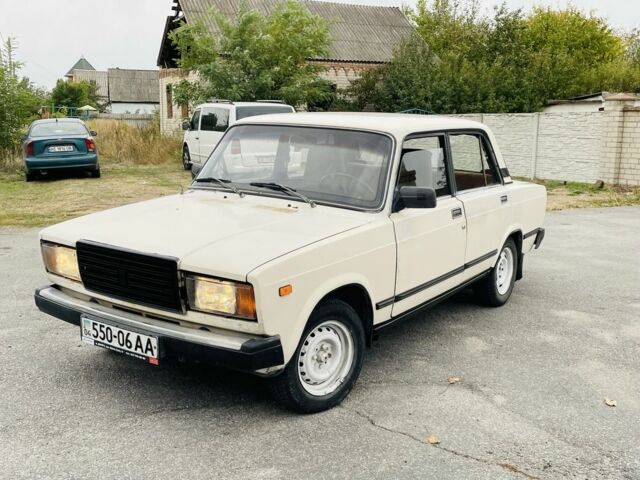 Бежевый ВАЗ 2107, объемом двигателя 1.3 л и пробегом 130 тыс. км за 600 $, фото 1 на Automoto.ua
