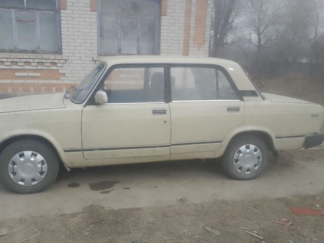 Бежевый ВАЗ 2107, объемом двигателя 1.3 л и пробегом 36 тыс. км за 547 $, фото 2 на Automoto.ua