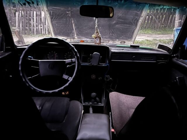 Бежевый ВАЗ 2107, объемом двигателя 1.3 л и пробегом 3 тыс. км за 336 $, фото 4 на Automoto.ua