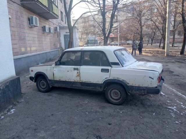 Бежевый ВАЗ 2107, объемом двигателя 0 л и пробегом 100 тыс. км за 381 $, фото 1 на Automoto.ua