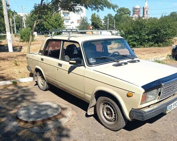 Бежевый ВАЗ 2107, объемом двигателя 1.5 л и пробегом 150 тыс. км за 900 $, фото 10 на Automoto.ua