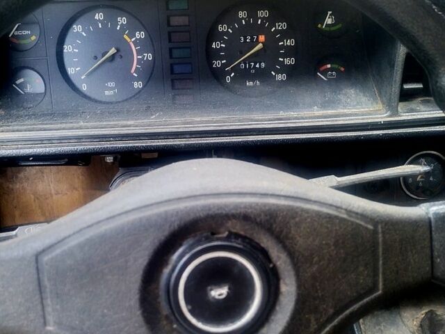 Бежевый ВАЗ 2107, объемом двигателя 1.5 л и пробегом 264 тыс. км за 350 $, фото 3 на Automoto.ua