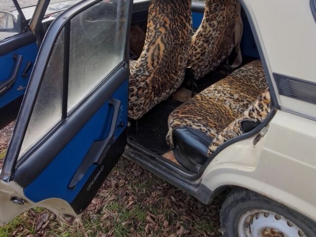 Бежевый ВАЗ 2107, объемом двигателя 0 л и пробегом 92 тыс. км за 850 $, фото 5 на Automoto.ua