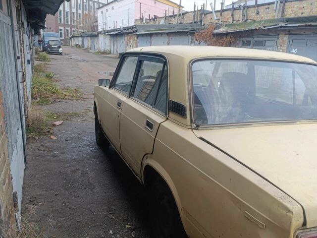 Бежевый ВАЗ 2107, объемом двигателя 1.5 л и пробегом 1000 тыс. км за 403 $, фото 4 на Automoto.ua