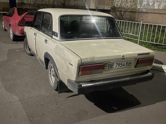 Бежевый ВАЗ 2107, объемом двигателя 1.5 л и пробегом 120 тыс. км за 792 $, фото 2 на Automoto.ua