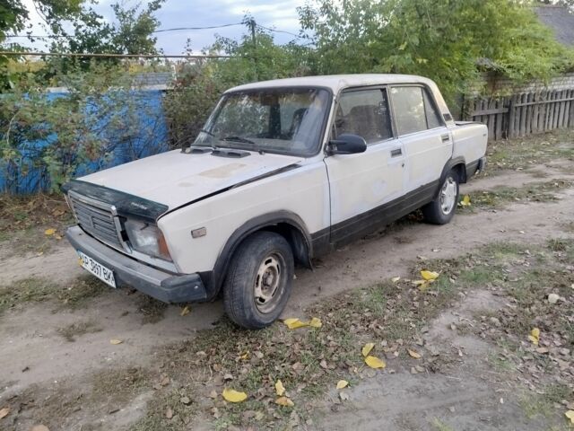 Бежевый ВАЗ 2107, объемом двигателя 1.5 л и пробегом 100 тыс. км за 182 $, фото 1 на Automoto.ua