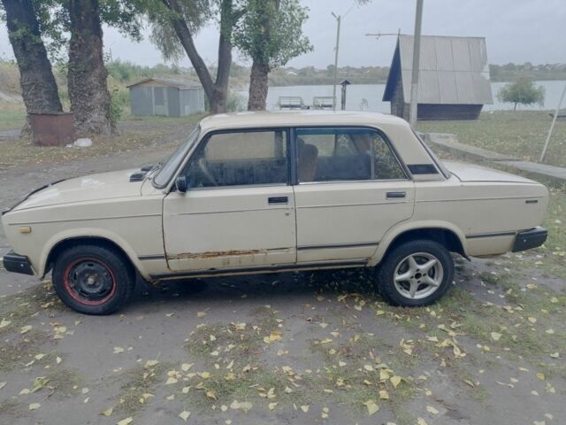 Бежевый ВАЗ 2107, объемом двигателя 1 л и пробегом 1 тыс. км за 450 $, фото 2 на Automoto.ua