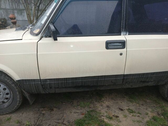 Бежевый ВАЗ 2107, объемом двигателя 0 л и пробегом 700 тыс. км за 638 $, фото 4 на Automoto.ua
