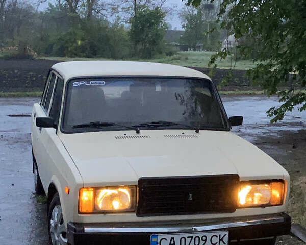 Бежевый ВАЗ 2107, объемом двигателя 1.5 л и пробегом 80 тыс. км за 1100 $, фото 5 на Automoto.ua